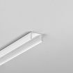 Středně velký univerzální profil pro povrchovou montáž, nebo i k zavěšení. Bíle lakovaný.Svou velikostí vhodný pro smart led pásky a led pásky středního výkonu max. šířky 14mm. Max. 2m délky. 